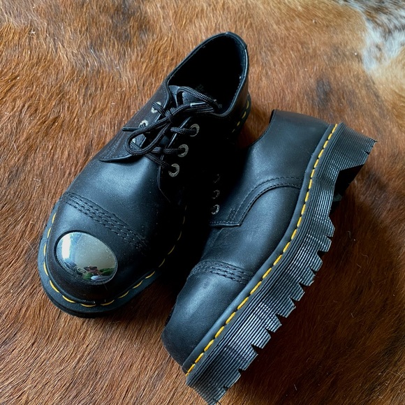 Doc Marten Exposed Steel Toe Low boot - Picture 2 of 3